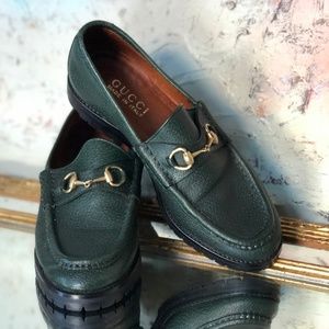 Suave Gucci Loafers
